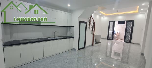 Cho thuê nhà nguyên căn Tân Lập 38m2*4T. 350m đến Tân Tây Đô, Quốc Lộ 32. Kế chợ, Mầm Non - 3