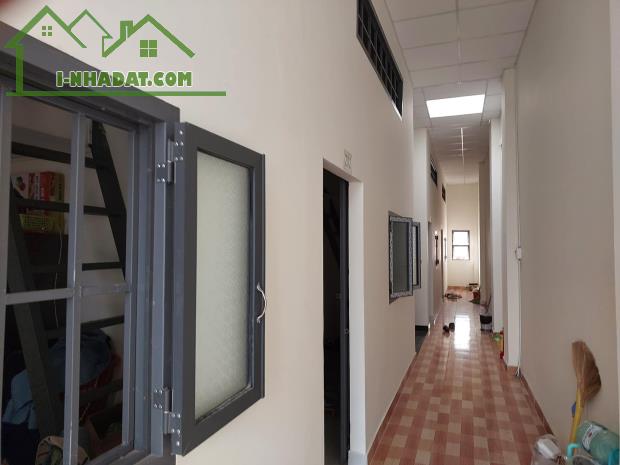 Bán căn nhà Mặt Tiền Đông Hưng Thuận, ngay Nguyễn Văn Qúa. Q12 - 200m2, Ngang 9,6m. Gía