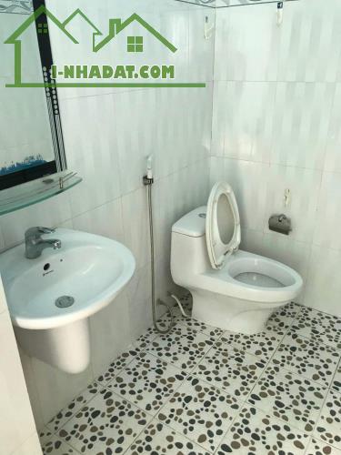 TP Thủ Đức 27m2 Chỉ 2 triệu 4 Phòng Trọ Hẻm 47 Trường Lưu - 1