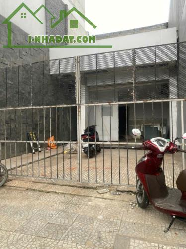 BÁN ĐẤT TẶNG NHÀ TẠI LIÊN CHIỂU 177M2 SHR GIÁ TỐT NHẤT. LH:0905374337.