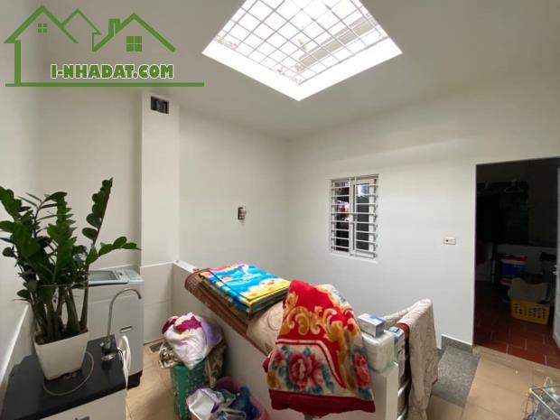 Bán Nhà Nguyễn Sơn, Long Biên 5T, 33m2 giá 5,95 tỷ ( cách ô tô đỗ 25m) - 1