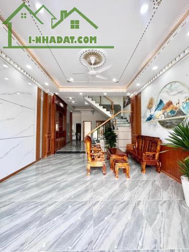 NHÀ 1 TRỆT 1 LẦU 100M2 HOÀN CÔNG NGAY ĐƯỜNG HOÀNG MINH CHÁNH KDC HOÁ AN - 5