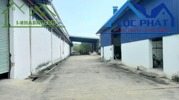 Cần chuyển nhượng nhà xưởng lô góc 2 mặt tiền tại KCN Nhơn Trạch, Đồng Nai 24.000 m2 chỉ - 3