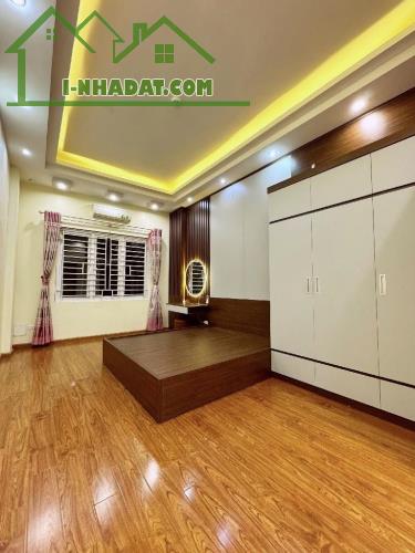 Siêu Phẩm, Phân lô Nguyễn Khang 40m x 5T, ô tô, kd, Full NT, thoáng trước sau 7,25 tỷ.