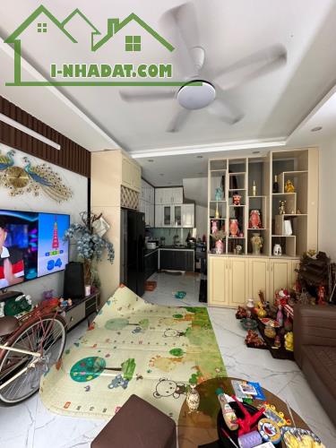 Cần Bán Gấp Nhà Bồ Đề, Long Biên 5T, 30m2, chỉ 5,6 tỷ (cam kết chuẩn) - 2