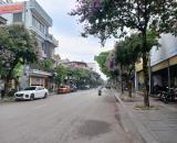 Bán nhà mặt phố KD Việt Hưng, đông dân, sầm uất, đường to, vỉa hè rộng. 70m2 giá 22,8 tỷ