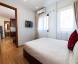 Căn hộ dịch vụ phố Kim Mã thượng cho thuê căn 1 ngủ 50m2, không gian thoáng cả phòng khách