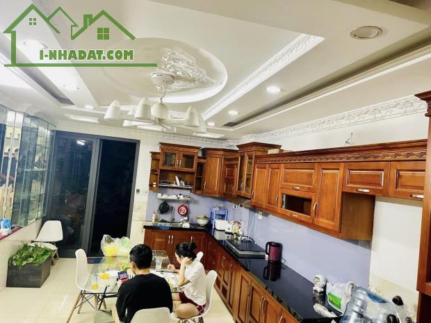 BÁN NHÀ MẶT TIỀN ĐƯỜNG CÁCH MẠNG THÁNG 8 PHƯỜNG 15 QUẬN 10 GẦN CHỢ HÒA HƯNG - 2