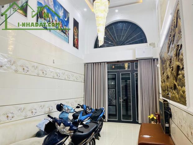 BÁN NHÀ MẶT TIỀN ĐƯỜNG CÁCH MẠNG THÁNG 8 PHƯỜNG 15 QUẬN 10 GẦN CHỢ HÒA HƯNG - 3
