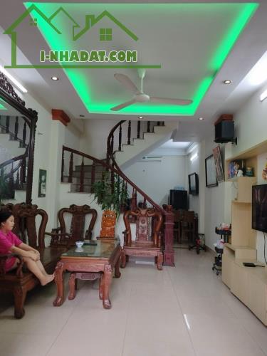 Cần Bán Gấp Nhà Dân Xây, Cổ Linh, Long Biên 43m2, 5T giá 8,65 tỷ (cam kết chuẩn) - 5