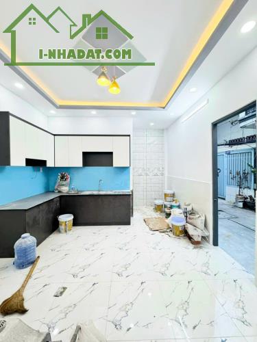 Nhà góc 2mt hẻm 310 Chiến Lược,Bình Trị Đông A,Bình Tân dt 56m2 1 lầu 2pn 3wc giá 4ty450 - 3