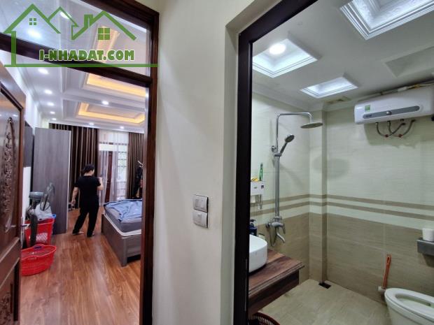Bán nhà Phúc Đồng,Long Biên 5 tầng,68m2 oto tránh,kinh doanh hơn 13 tỷ