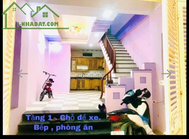 Bán nhà Định Công Thượng, giáp Thanh Xuân, giá tốt, ngõ ba gác, 40m2, 5 tầng, nhỉnh 5 tỷ