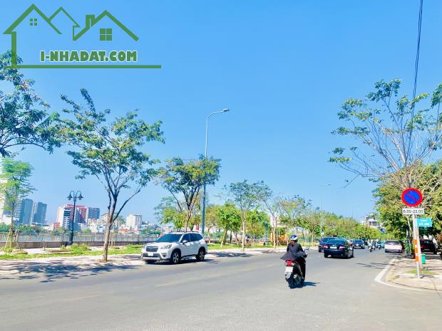 Bán Đất Mặt Tiền Nguyễn Văn Hưởng,Thảo Điền,Quận 2 DT:245m2(8,5mx30m) View Sông Sài Gòn