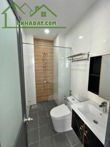 Bán Nhà Cấp 4 có gác lửng (40m2) Gần Chợ Bình Thành, Giá 1Tỷ650 TL - 1