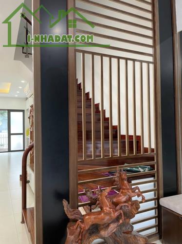 +1 Bán biệt thự khu đô thị Vinhomes Thăng Long, ở đẳng cấp, sổ hoa hậu - 1