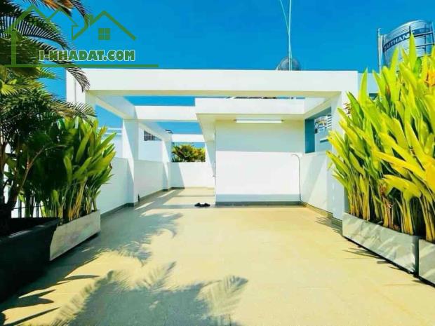 Định cư nước ngoài bán nhà Nguyễn Trãi, quận 5. Giá 2,55 tỷ DT 55m2, hẻm xe hơi rộng 5m