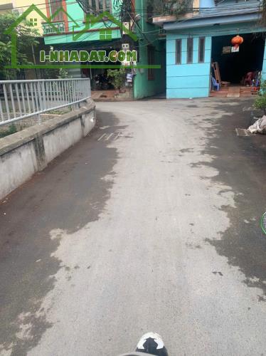 Đường ô tô tránh xe máy ô tô  ô tô cất trong nhà  Hương mạc. Thành phố từ sơn - 2