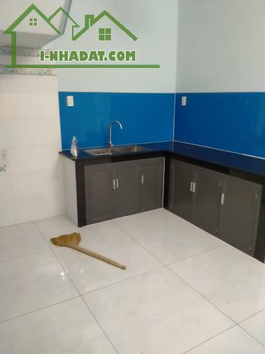 Nhà sổ riêng thổ cư 1 lầu 1 trệt 2.35 tỷ/61 m2, đường nhựa 6m - 3