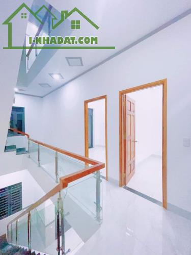 BÁN NHÀ 2 LẦU DTSD 150M2 CÓ HOÀN CÔNG NGAY CHỢ ĐỒN P. BỬU HOÀ - BIÊN HOÀ - 2