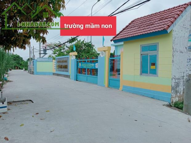 CẦN BÁN GẤP LÔ ĐẤT 109M2 gần chợ hưng long GIÁ 890 triệu bớt lộc gọi ngay xem đất - 1