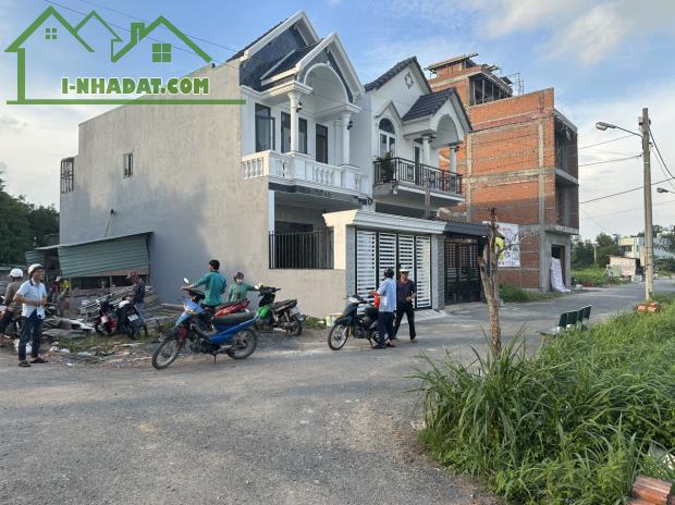 Bán  lô đất  67 m2 (2 MẶT TIỀN ) đường hoàng minh chánh  KDC VIP P hóa an