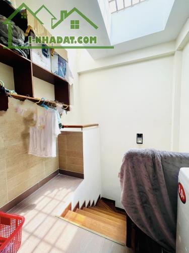 NHÀ QUẬN 10 NGAY CÔNG VIÊN LÊ THỊ RIÊNG, HẺM THÔNG THOÁNG, DÂN TRÍ, 32M2 3PN 4WC MỚI 5.2TỶ