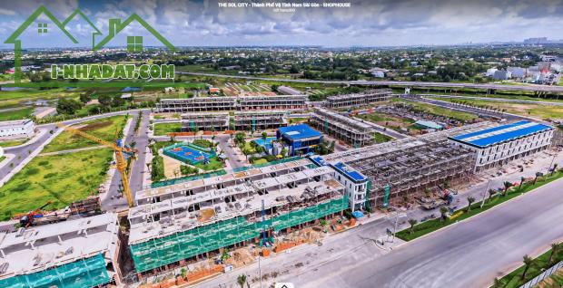 Chính chủ ngộp cần bán lô 100m2 ngay đối diện công viên dự án The Sol City - 2