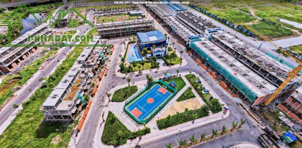 Chính chủ ngộp cần bán lô 100m2 ngay đối diện công viên dự án The Sol City