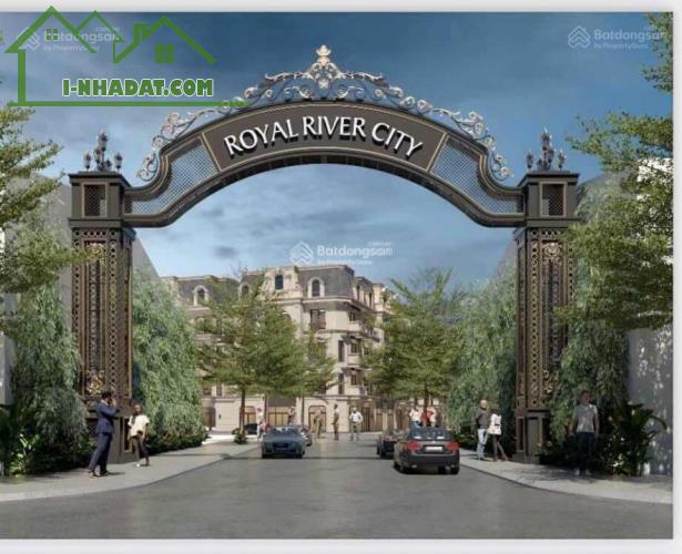 Bán suất ngoại giao liền kề shophouse Royal River City 80 Hạ Lý, vị trí đẹp, giá tốt.