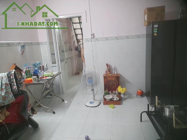 Bán nhà Bình Tân, đường Bùi Tư Toàn, 40m2, 1 lầu, hẻm ba gác, giá rẻ hiếm