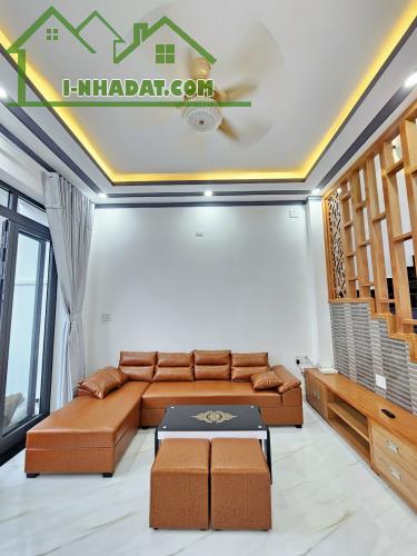 Bán nhà 1trệt 2lầu, p hố nai, Biên Hòa. 90m2  shr thổ cư chỉ 4,35 tỷ - 4