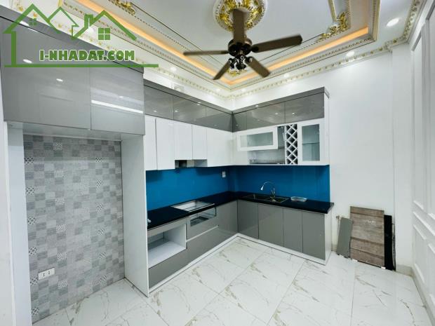 Bán Gấp Nhà Tôn Đức Thắng, Đống Đa, 36m , 7 Ngủ, Ngõ Rộng 3m, Gần Phố. Nhỉnh 7 tỷ