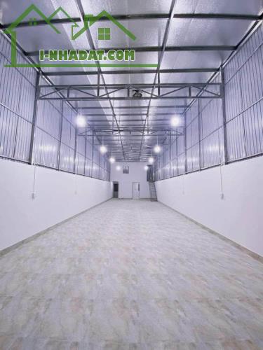 Bán Gấp KHO XƯỞNG 270m2 đang cho thuê 6Triệu/tháng mặt tiền đường 10m Giá Bao Sang tên - 2