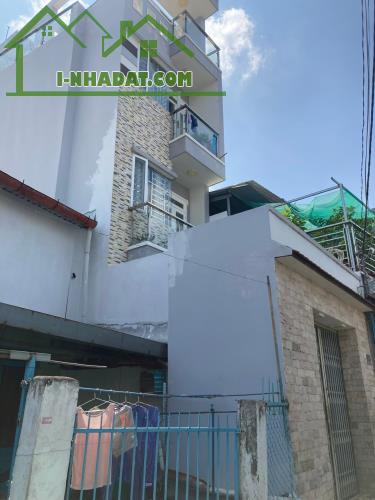 HẺM 3 GÁC ĐUA, MỄ CỐC, PHƯỜNG 15, Q8, 4 TẦNG, 110 M2, 5.4 TỶ.