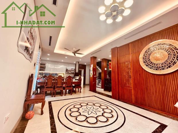 BÁN BIỆT THỰ SÀI ĐỒNG LONG BIÊN,SÁT PHONG LAN VINHOME RIVERSIDE,216M MẶT TIỀN 12.8M - 1