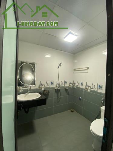 Cho thuê Biệt thự Việt Hưng-Long Biên-170m*3 tầng-nội thất cơ bản-giá thuê 27 triệu - 3