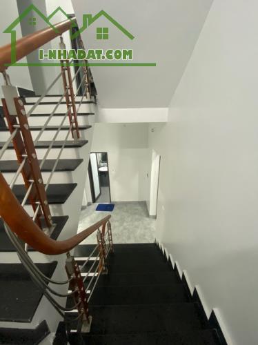 Cho thuê Biệt thự Việt Hưng-Long Biên-170m*3 tầng-nội thất cơ bản-giá thuê 27 triệu - 4