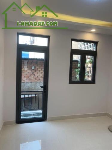 Nhà mới 2 tầng 65m² - Dương Bá Trạc - Phường 2 - Ngay trung tâm Quận 8 - liên hệ hoặc - 3