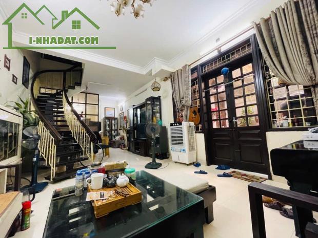 (HIẾM) BÁN NHÀ ĐẸP NGUYỄN NGỌC NẠI-THANH XUÂN, DT 71.2M2 x 5 TẦNG, GIÁ TRÊN 14 TỶ GẦN UBND