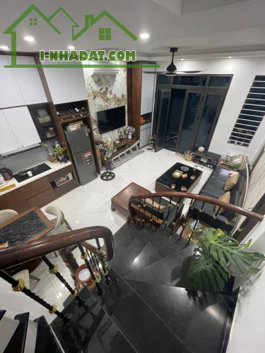 Bán nhà Trương ĐỊnh sau nhà mặt phố, nhà dân xây, mặt tiền đẹp, hơn 6 tỷ - 1
