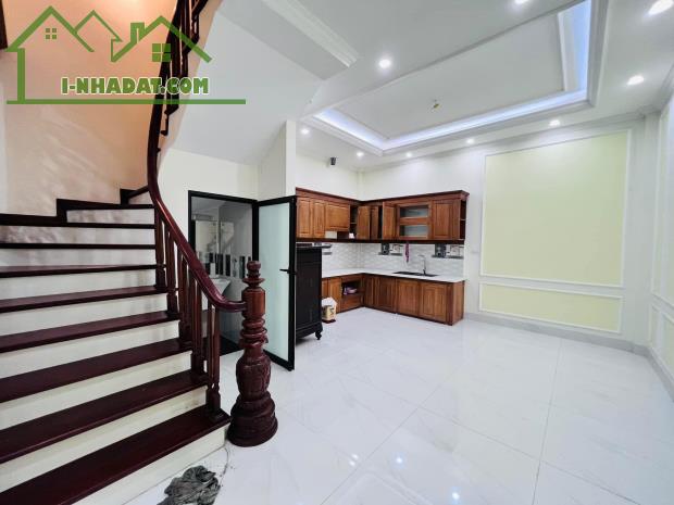 Chính chủ bán nhà Tây Mỗ 45M 4 Tầng, 4P Ngủ, ngõ rộng ô tô giá 5 tỷ - 2