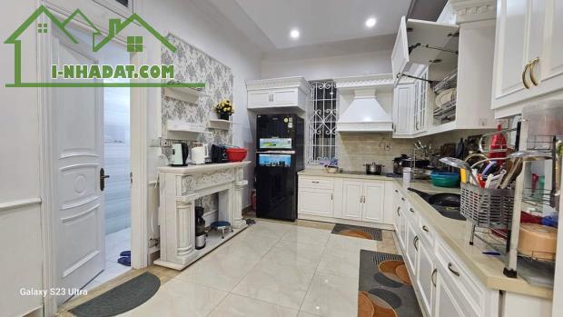 BIỆT THỰ ĐỈNH CAO- MẶT TIỀN QUYỀN LỰC- TẶNG FULL NỘI THẤT DÁT VÀNG - 1