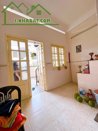 BÁN NHÀ CHÍNH CHỦ 65M2 XÓM CHIẾU QUẬN 4 - NHỈNH 8 TỶ TL. - 2