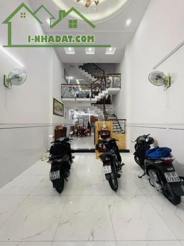BÁN NHÀ MẶT TIỀN NGUYỄN TRƯỜNG TỘ, SÁT VƯỜN LÀI, 4.3x19M, 4 TẦNG, 4PN - 4