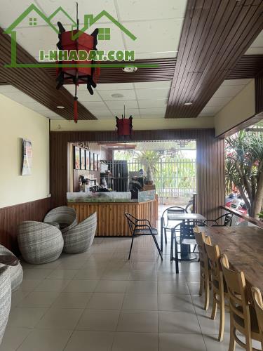 Bán đất mặt tiền và quán Cafe Bình Chánh, đường Đinh Văn Ứớc, 1000m2, nhỉnh 16 tỷ