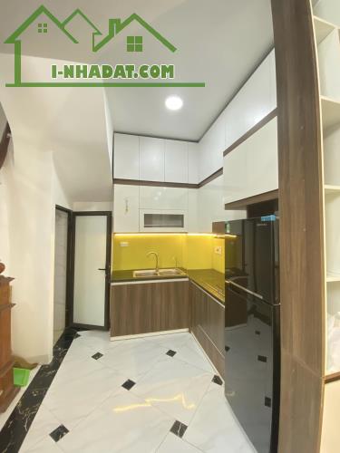 Bán nhà mới đẹp ngõ 281 Trương Định, ngõ rộng sạch đẹp, hơn 4.5 tỷ, tặng lại hết nội thất