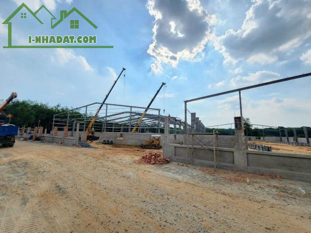 Cho thuê 2000m2 , 3000 m2 , 8000m2 Xưởng mới Gía : 62.000đ/m2 , Tân Uyên Bình Dương - 4