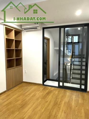 NHÀ QUẬN 3, HẺM THÔNG LÊ VĂN SỸ & HỒ BIỂU CHÁNH, DÂN TRÍ, 35M2 5 TẦNG HIỆN ĐẠI, 6.5 TỶ HƠN