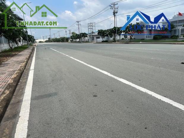 Cho thuê xưởng 5.000 m2 giá chỉ 200 triệu KCN Trảng Bom Đồng Nai